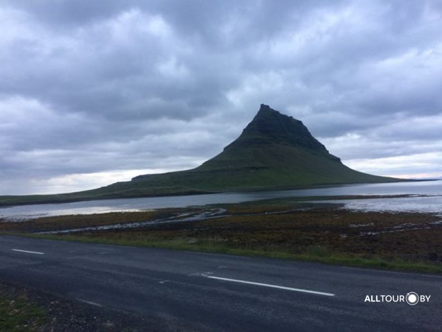 Гора Киркьюфетль. Фото: Александр Полойко.